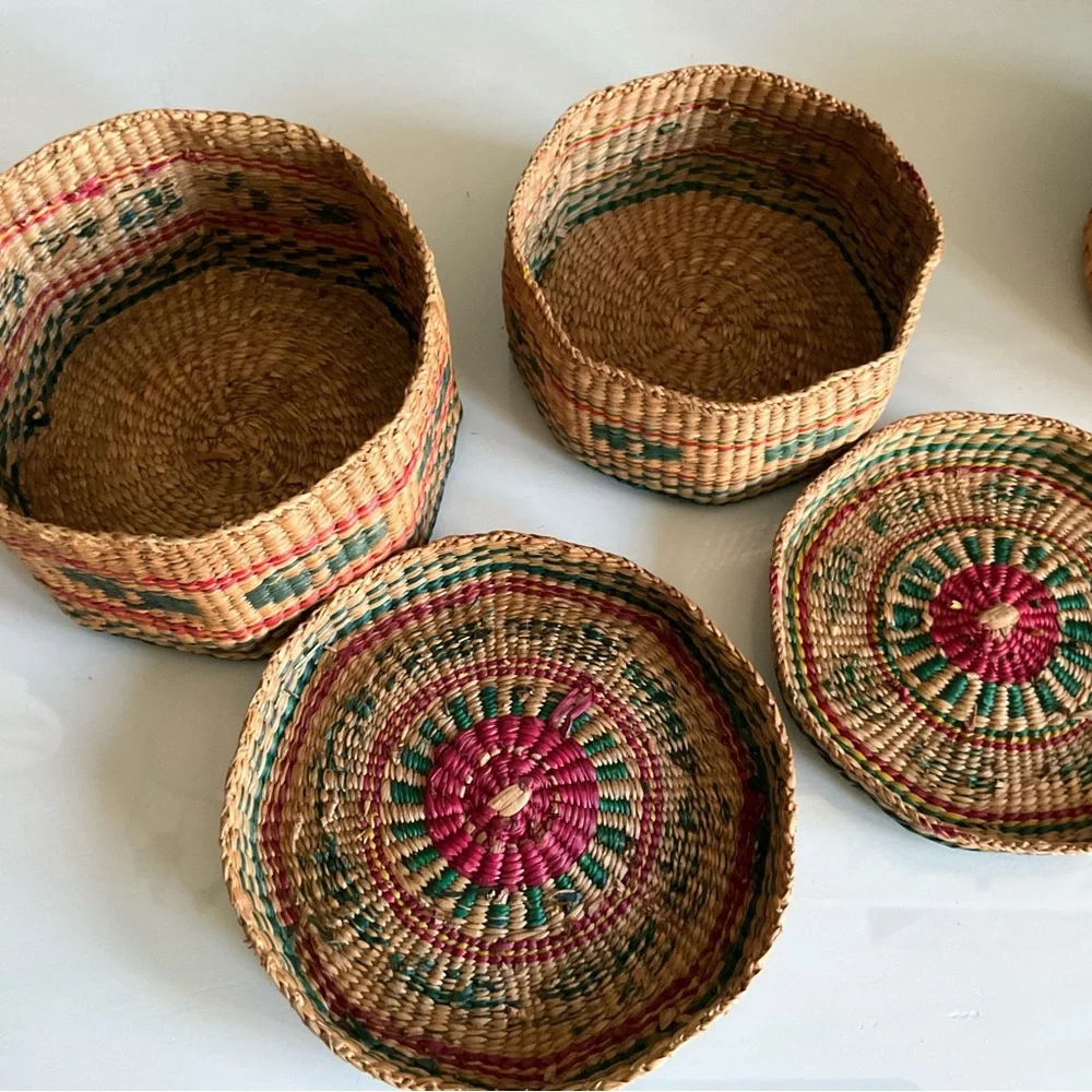 Vintage Sweetgrass Lidded Nesting Basket Set Of 2